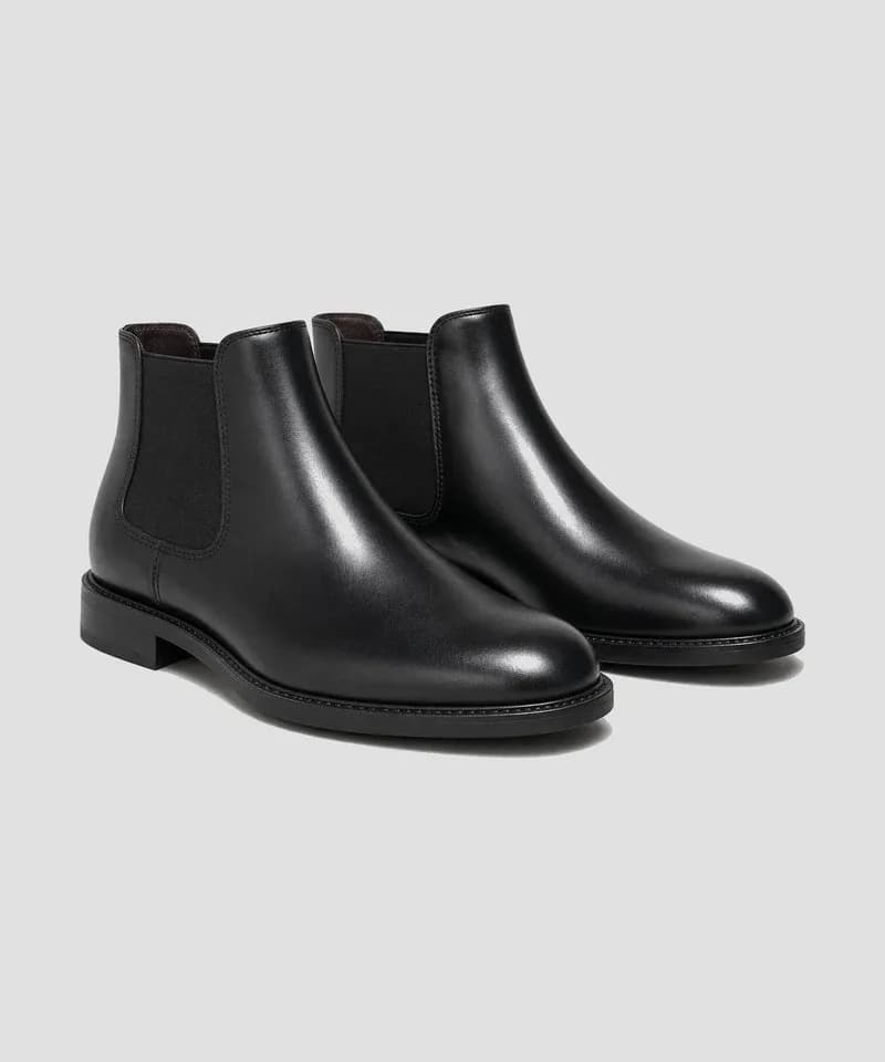 Bota Chelsea de cuero negro — Calzado