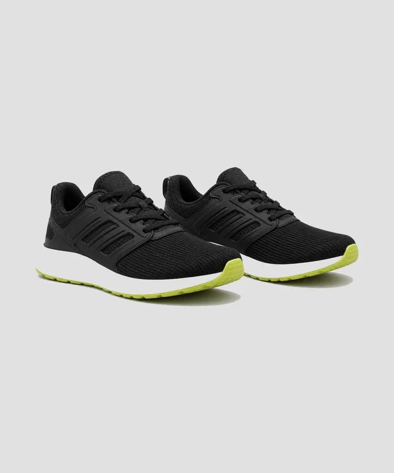 Zapatilla deportiva negra con suela lima — Calzado