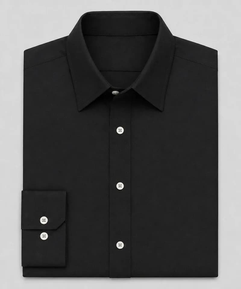 Camisa lisa negra con botones blancos — Camisas