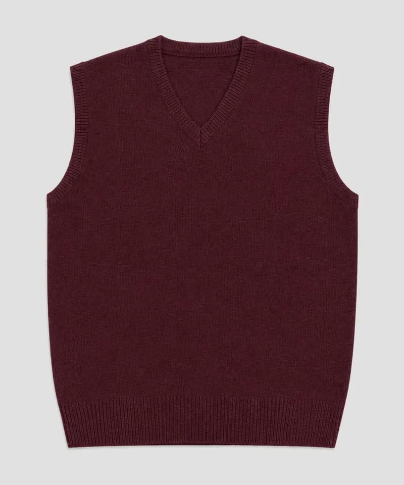 Chaleco escote V bordó — Sweaters