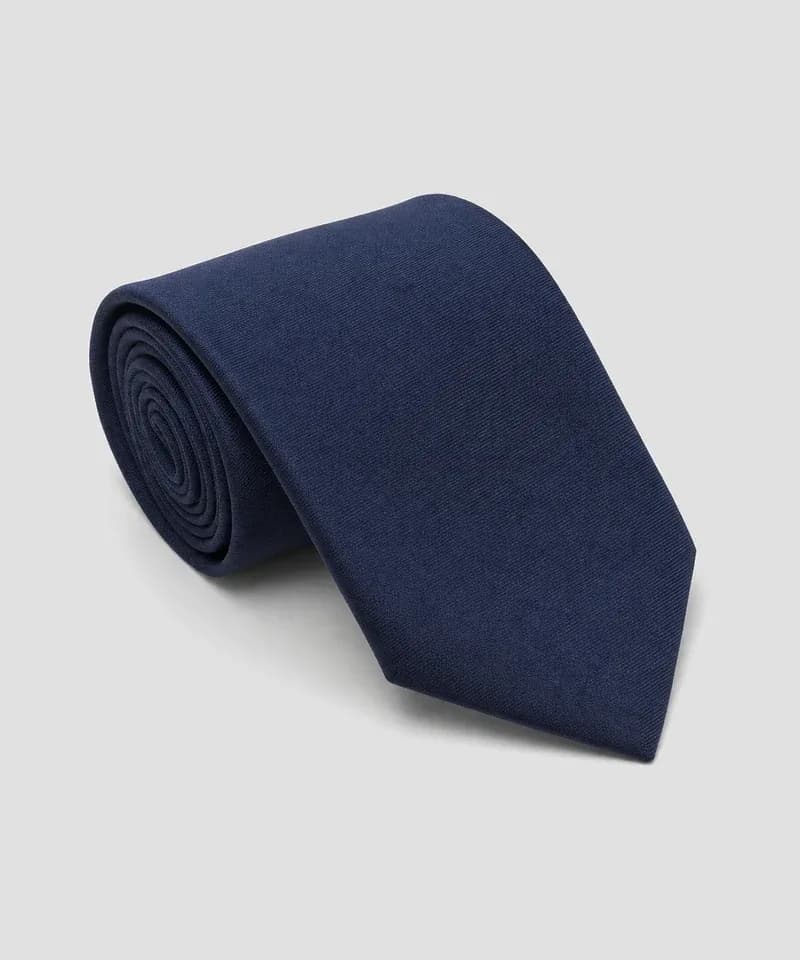 Corbata azul marino lisa de sarga — Corbatas