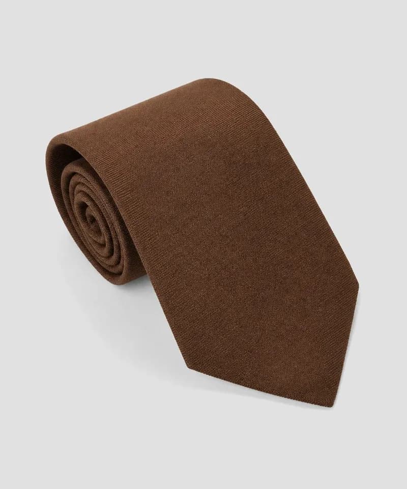 Corbata marrón tabaco lisa — Corbatas