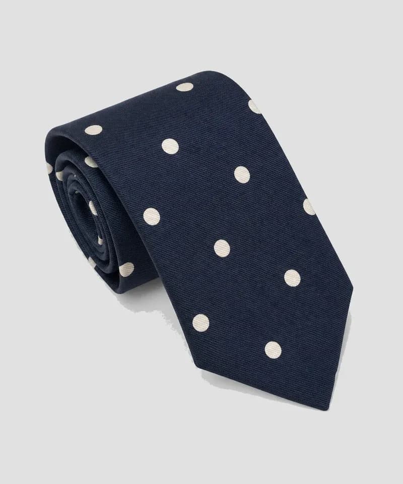 Corbata azul marino con lunares crema — Corbatas