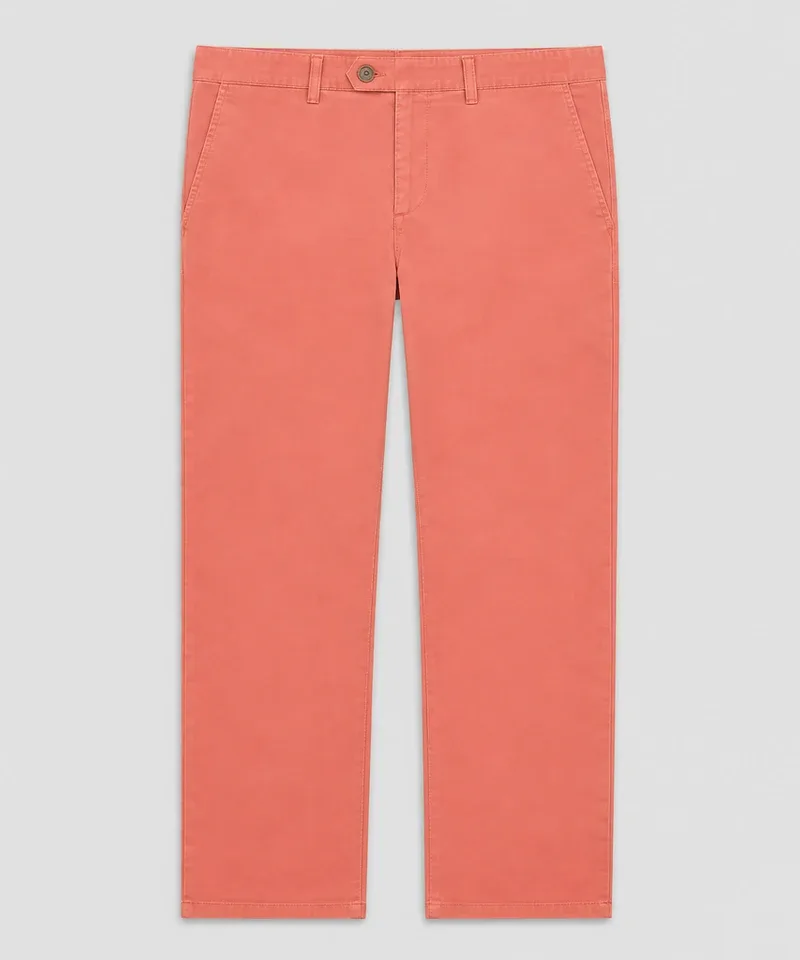 Pantalón chino coral de corte recto — Pantalones