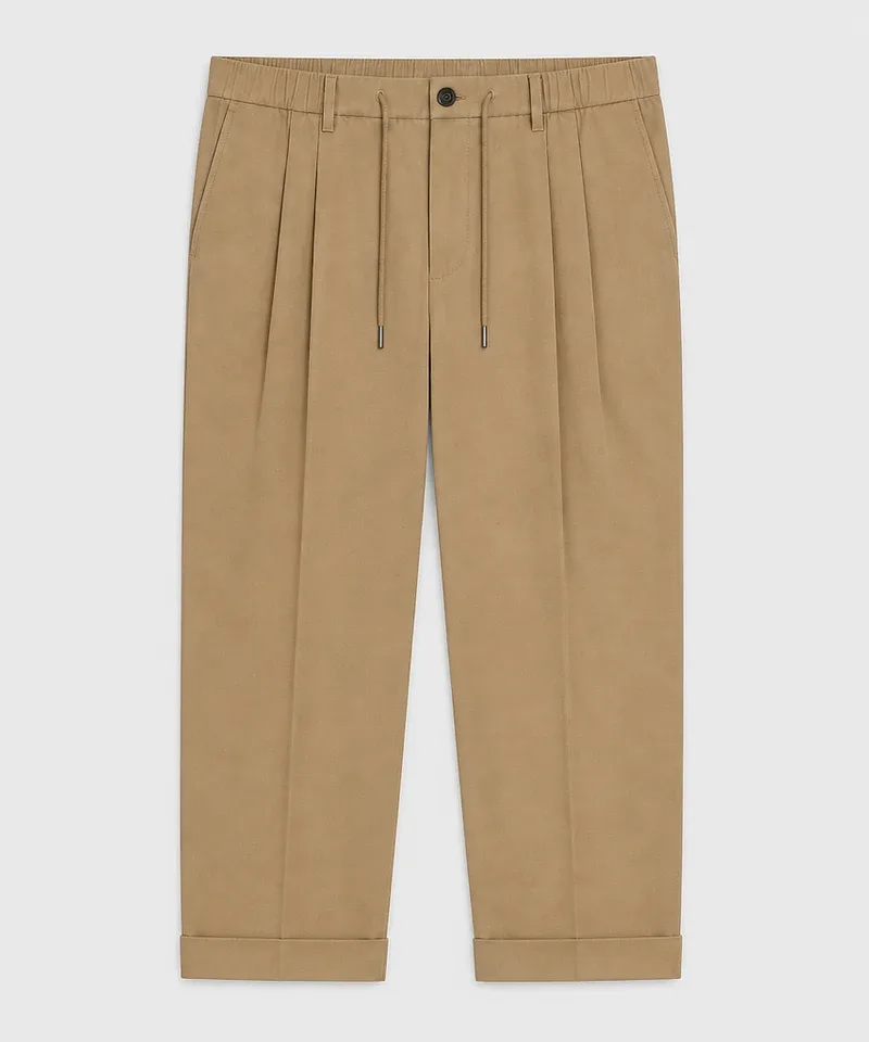 Pantalón khaki con pinzas, cordón y botamanga — Pantalones